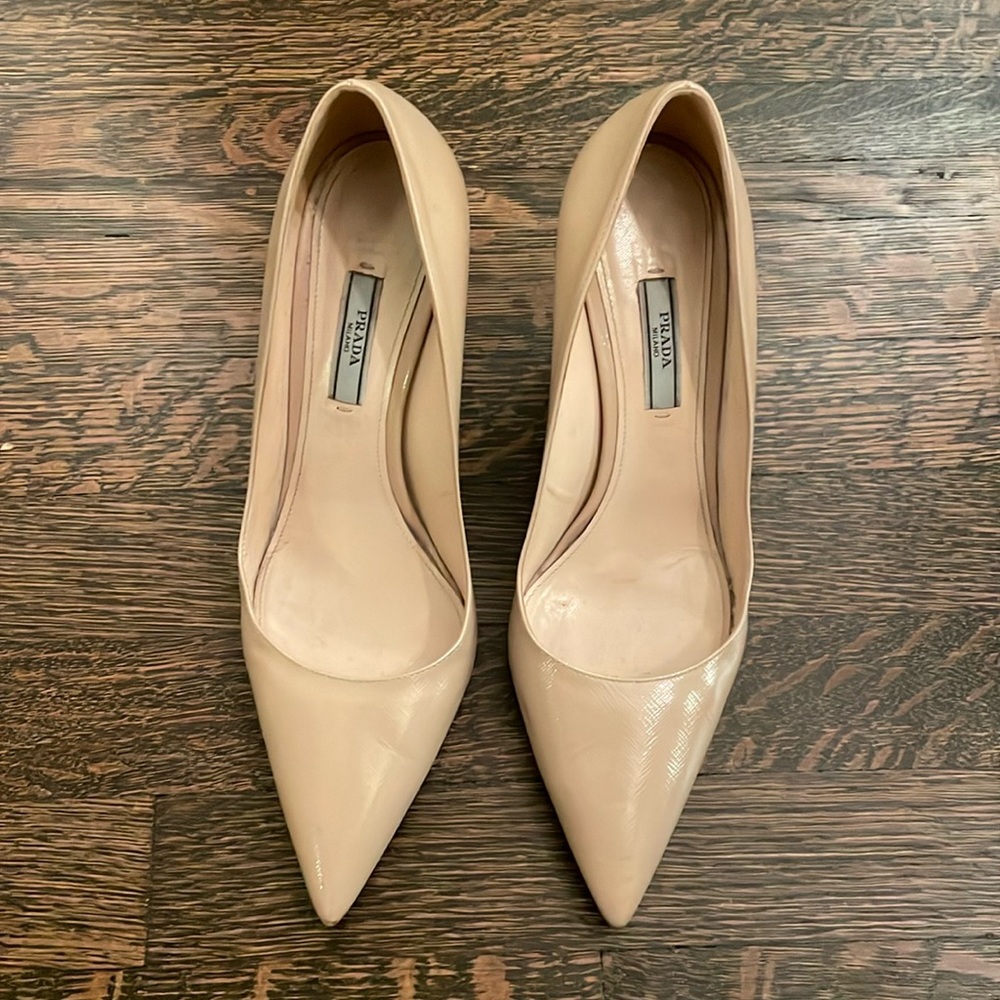 Prada cream nappa leather nude pump, EU 39